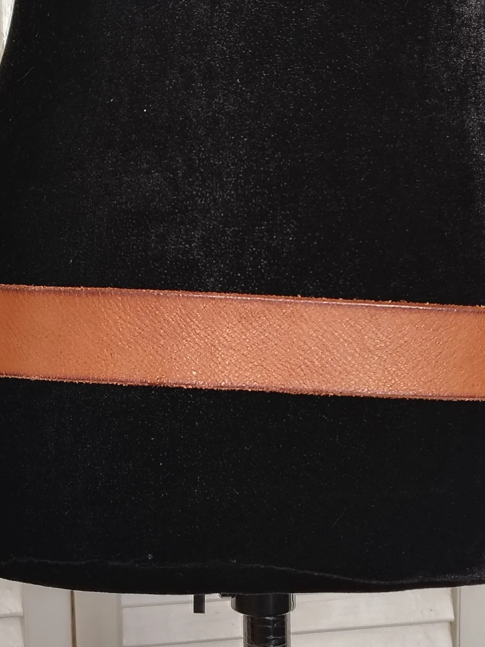 Express Mens Genuine Leather Belt -Tan With Antique Buckle -Size 34/36 -Like New